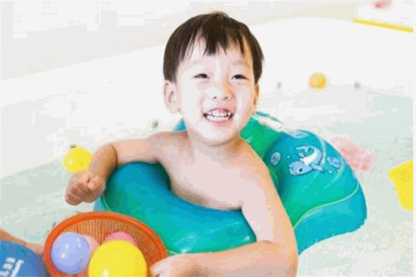 御贝婴儿温泉SPA